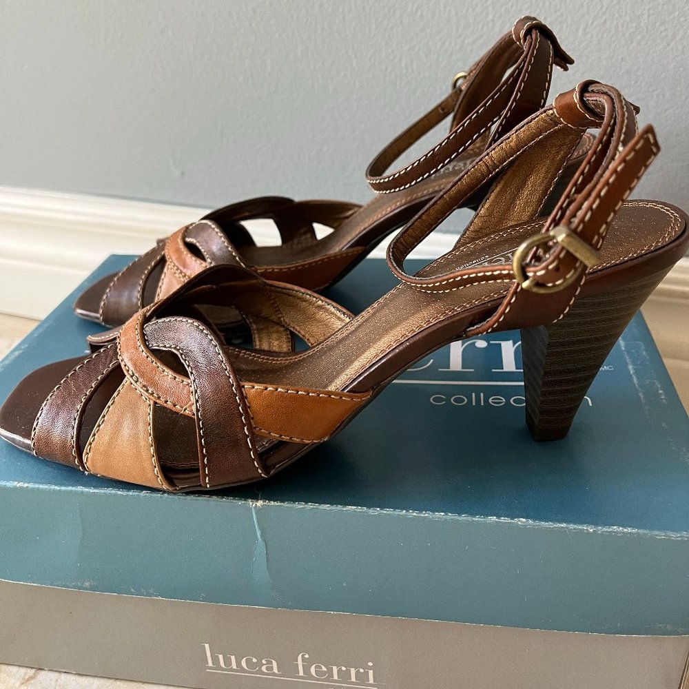 Brand New wBox LUCA FERRI Collection Elegant brown/tan leather sandals